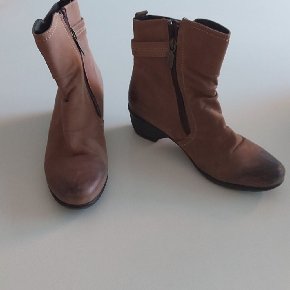 Aqua College boots